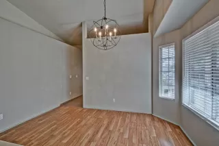 Photo #6: 6110252 Listing 