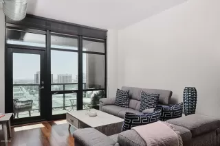 Photo #2: 6110444 Listing