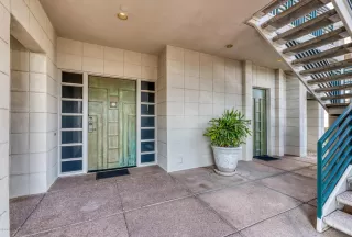 Photo #2: 6110533 Listing 