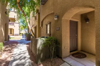 Photo #2: 6110570 Listing