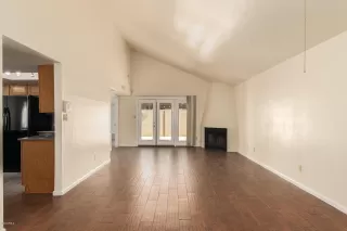 Photo #4: 6110597 Listing