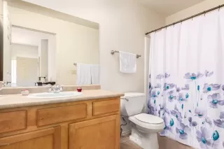 Photo #6: 6110674 Listing