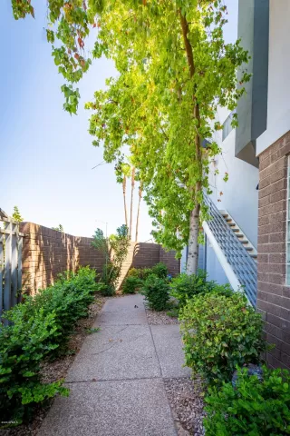 Photo #1: 6110676 Listing