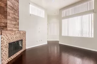 Photo #3: 6110676 Listing