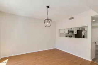 Photo #6: 6110918 Listing 