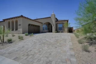 Photo #2: 6111016 Listing