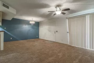 Photo #3: 6111029 Listing