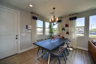 Photo #5: 6111047 Listing