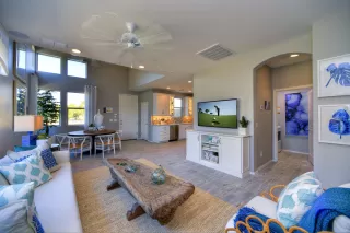 Photo #5: 6111111 Listing