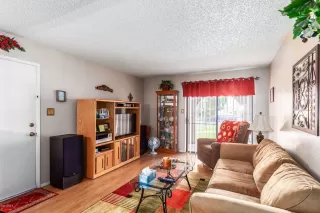 Photo #4: 6111190 Listing 