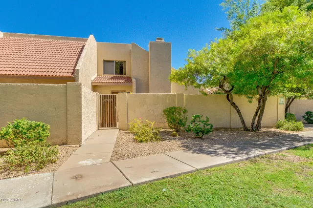 MLS: 6111290 Condo For Sale