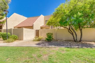 Photo #2: 6111290 Listing 