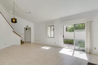 Photo #6: 6111290 Listing 