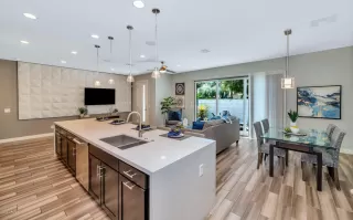 Photo #4: 6111410 Listing