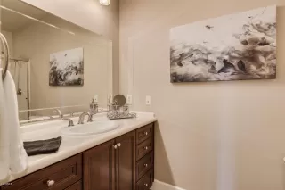 Photo #2: 6111426 Listing