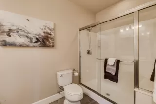 Photo #4: 6111426 Listing