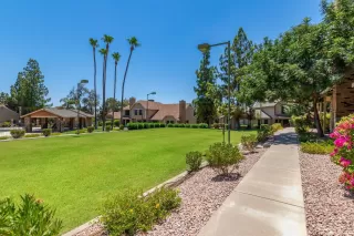 Photo #3: 6111441 Listing