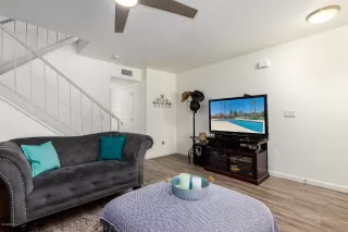 Photo #6: 6111441 Listing