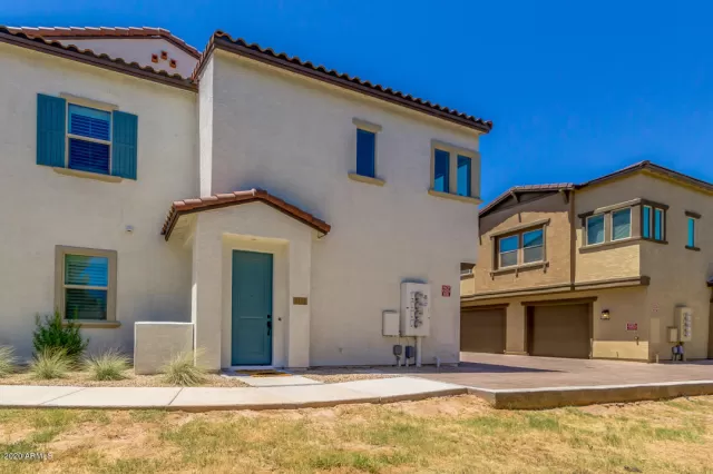 MLS: 6111446 Condo For Sale