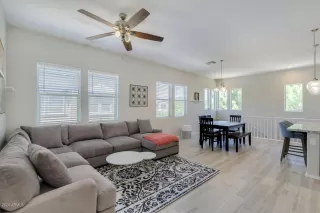 Photo #3: 6111446 Listing