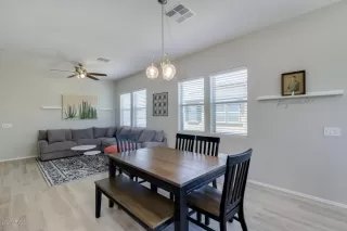 Photo #4: 6111446 Listing