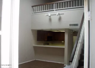 Photo #2: 6111460 Listing