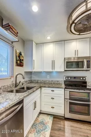 Photo #2: 6111635 Listing