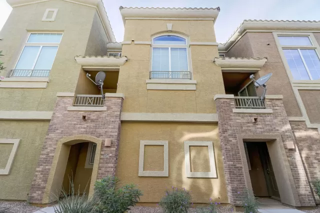 MLS: 6111726 Condo For Sale