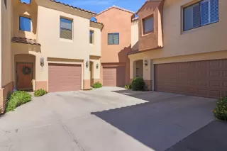 Photo #4: 6111775 Listing