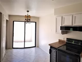 Photo #4: 6111822 Listing