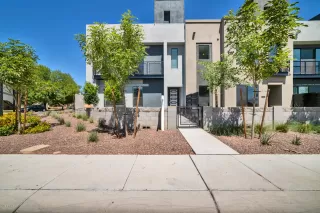 Photo #1: 6111954 Listing 