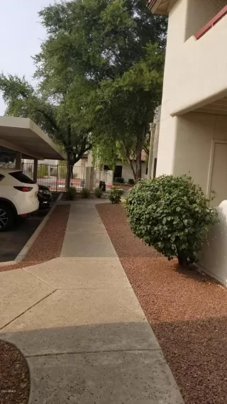 Photo #4: 6111979 Listing