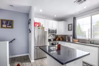 Photo #3: 6112009 Listing