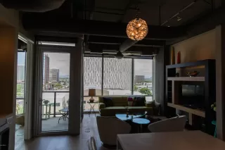 Photo #5: 6112045 Listing 