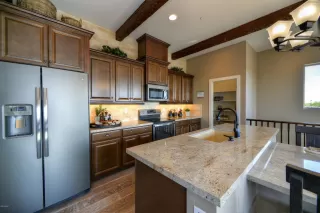 Photo #4: 6112127 Listing