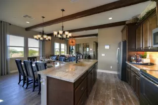 Photo #6: 6112127 Listing