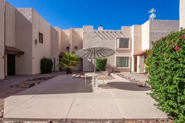 MLS: 6112286 Condo For Sale