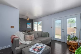 Photo #3: 6112286 Listing