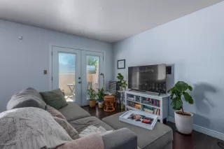 Photo #4: 6112286 Listing