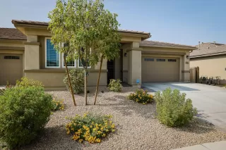 Photo #1: 6112397 Listing