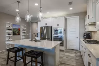 Photo #4: 6112397 Listing