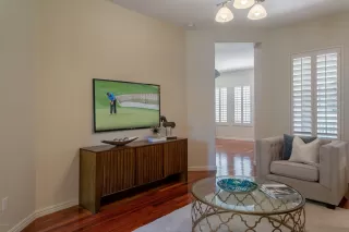 Photo #4: 6112431 Listing 