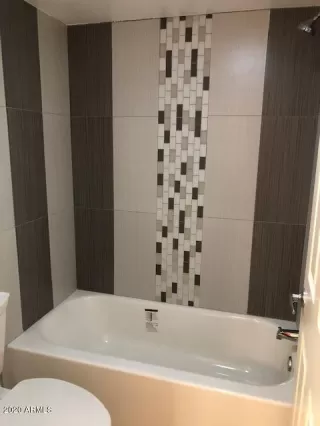 Photo #3: 6112517 Listing