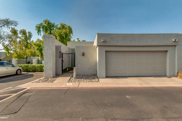 MLS: 6112663 Condo For Sale