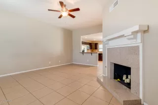 Photo #6: 6112663 Listing