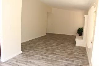 Photo #6: 6112795 Listing