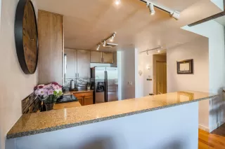 Photo #3: 6112811 Listing