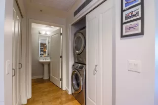 Photo #5: 6112811 Listing