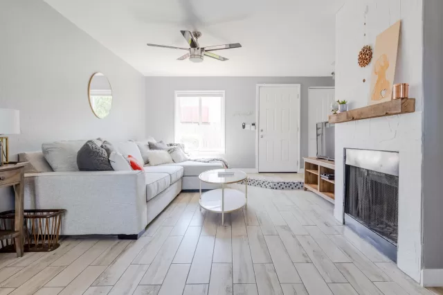 MLS: 6113131 Condo For Sale