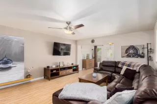 Photo #4: 6113251 Listing